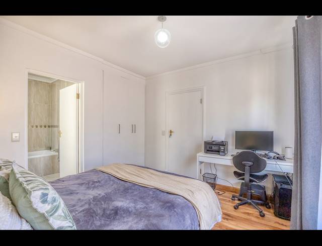 2 BEDROOM SECTIONAL TITLE RENTED IN LONEHILL